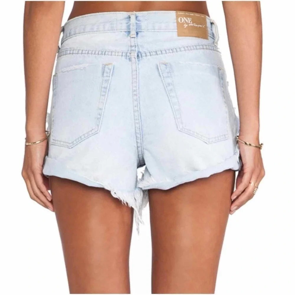 One Teaspoon Anarchy Outlaws Light Wash Denim Distressed Shorts size 27